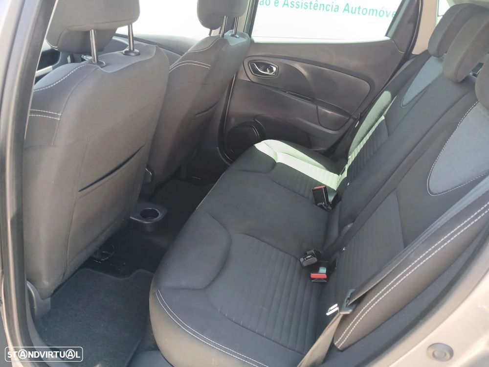 Renault Clio 1.5 dCi Dynamique S - 17