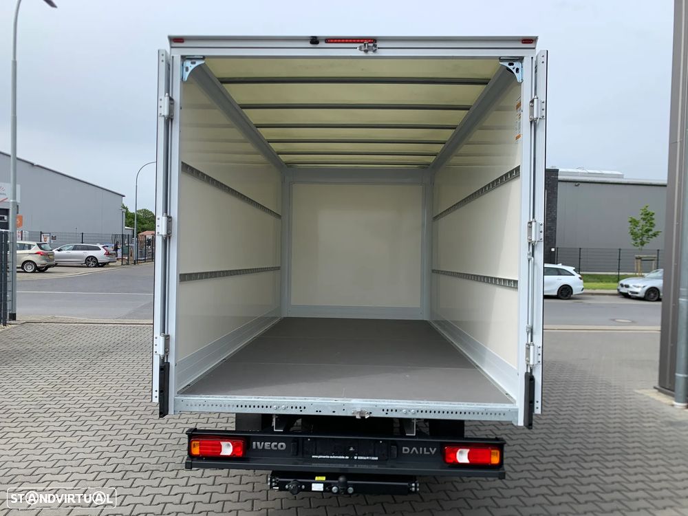 Iveco Daily 35S14H EA8 Carga útil 1.100Kg - 12