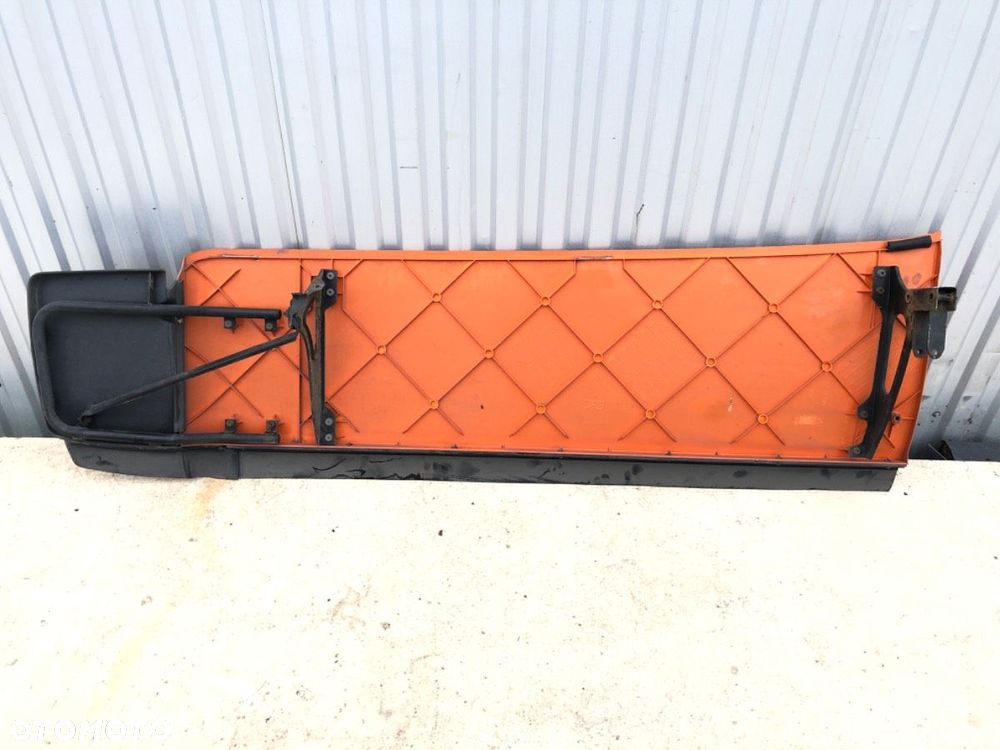 OWIEWKA  ZAKABINOWA PRAWA - 907.00 PLN - SCANIA P,G,R,T - series 2003 - 2022 R 450 - 4