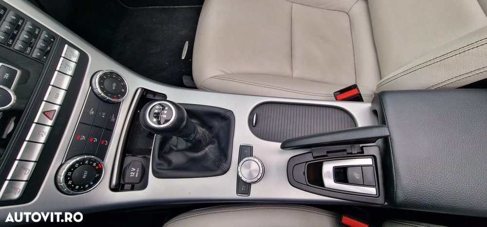 Mercedes-Benz SLK 250 CDI (BlueEFFICIENCY) - 33