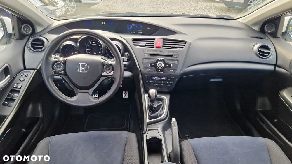 Honda Civic 1.8 i-VTEC Comfort Black Edition - 6