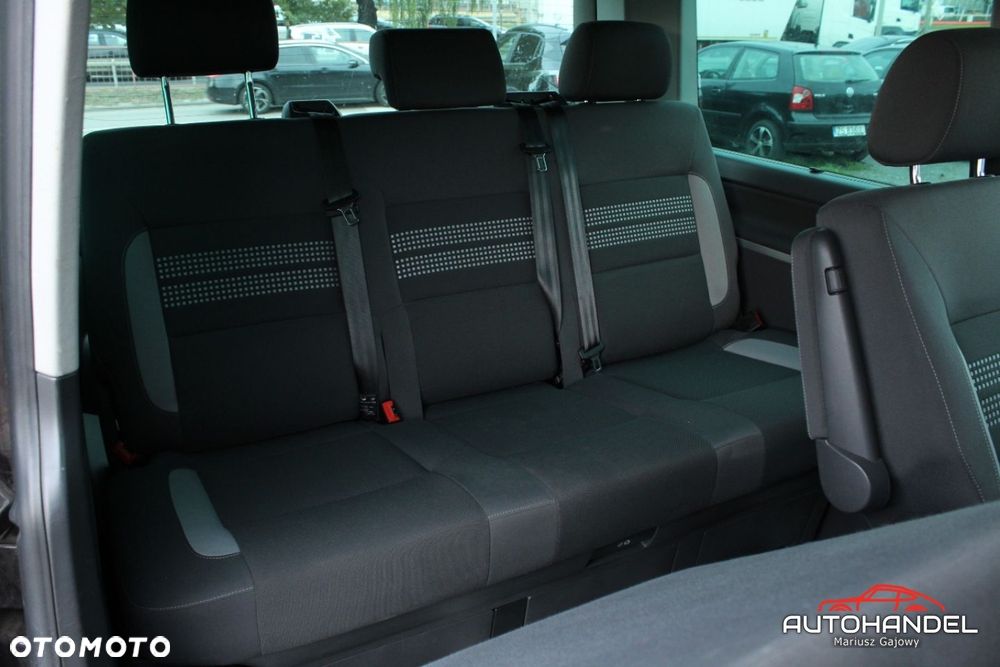 Volkswagen Multivan - 21