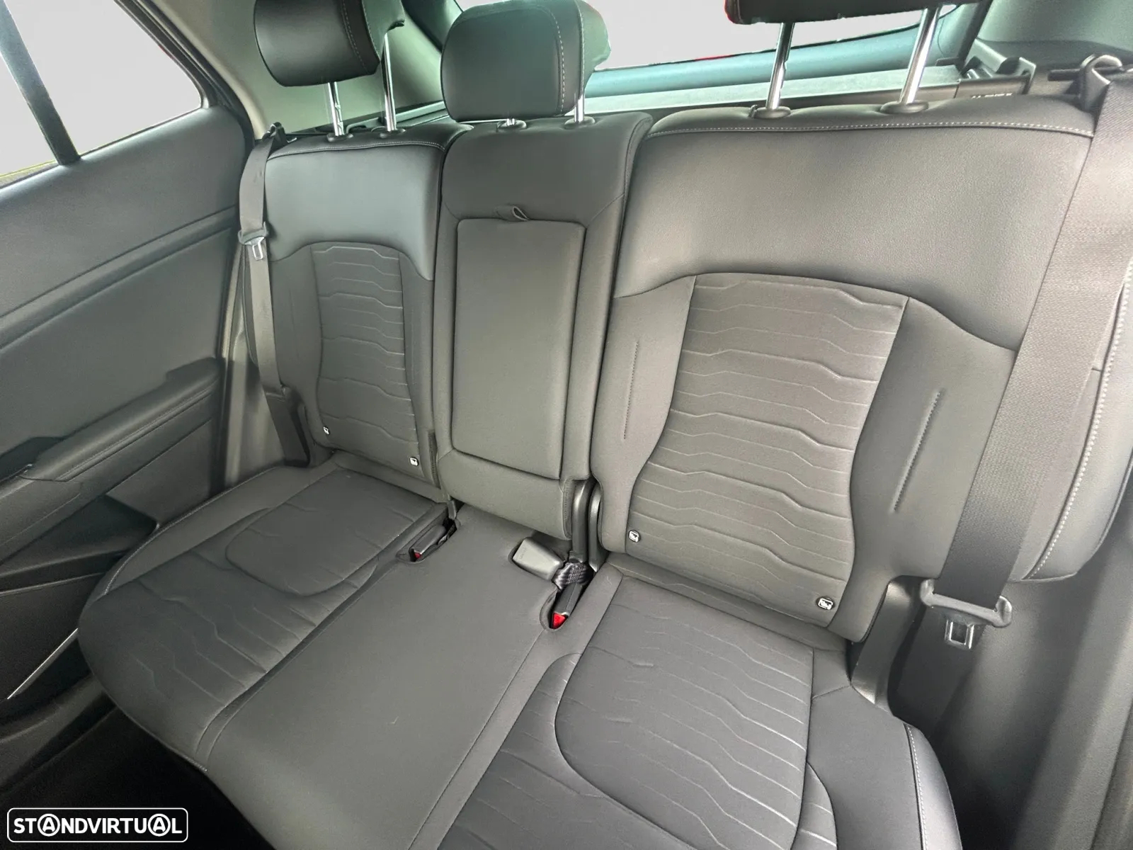 Kia Sportage 1.6 T-GDi HEV Tech - 15