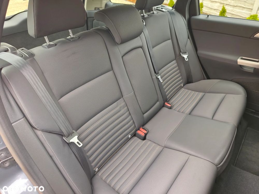 Volvo V50 DPF D2 Business Edition - 20