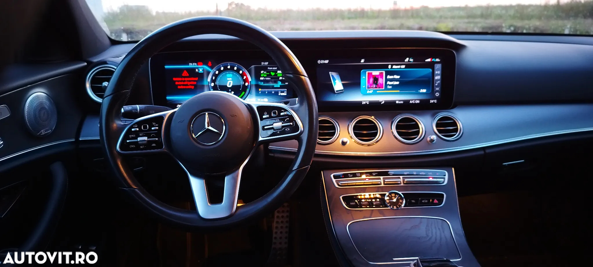 Mercedes-Benz E - 10
