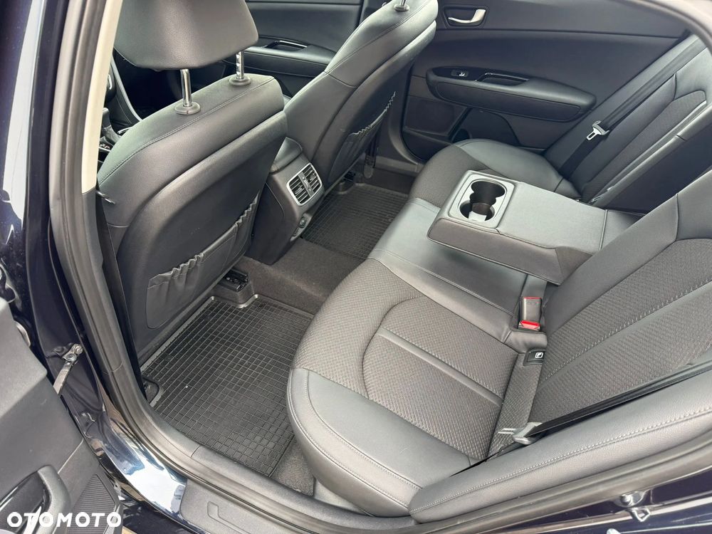 Kia Optima 1.6 T-GDI L DCT - 10