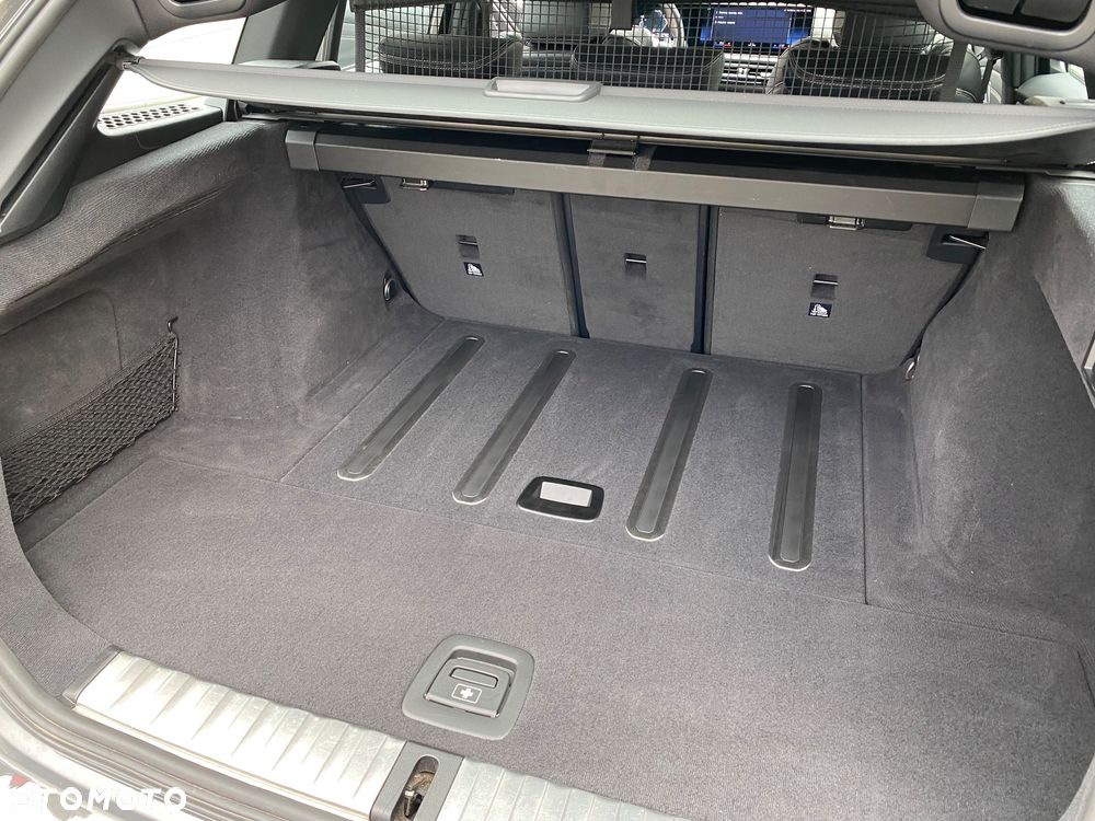 BMW Seria 3 M340d xDrive - 25