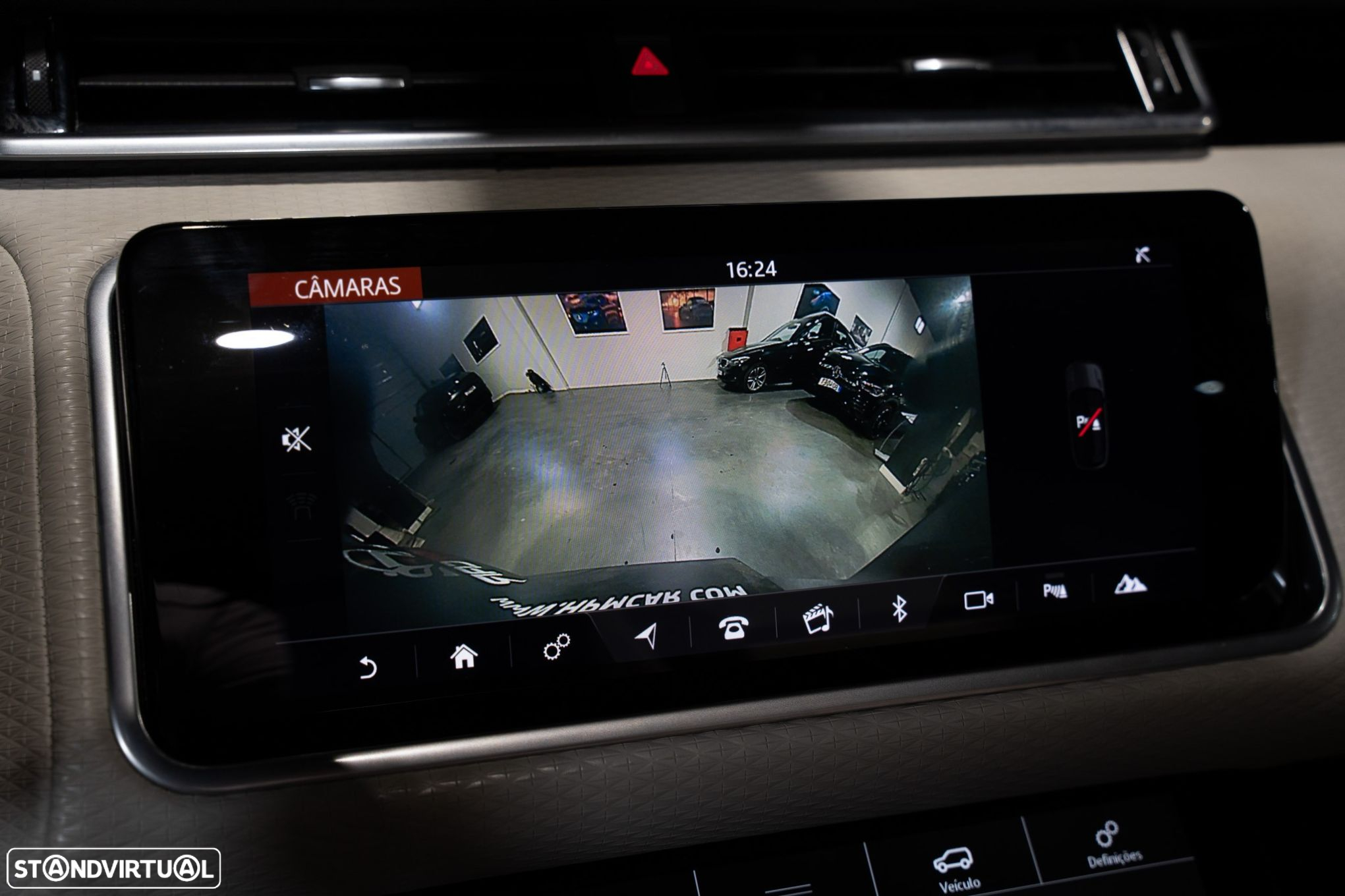 Land Rover Range Rover Velar 3.0 D R-Dynamic - 42