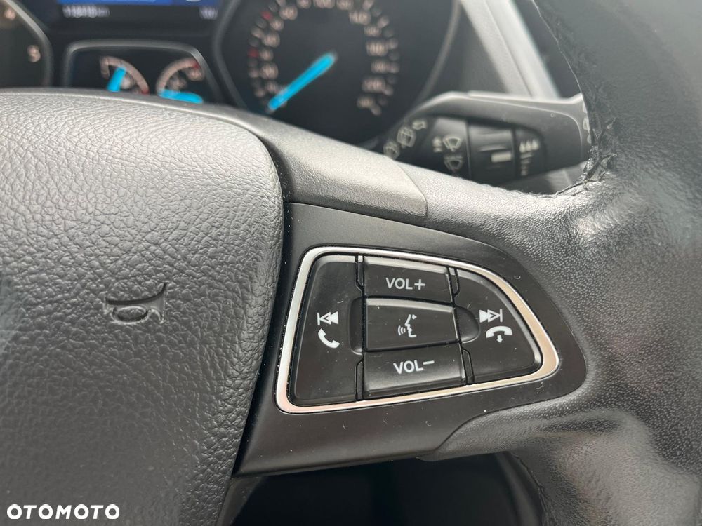 Ford Kuga 2.0 TDCi 2x4 Titanium - 9