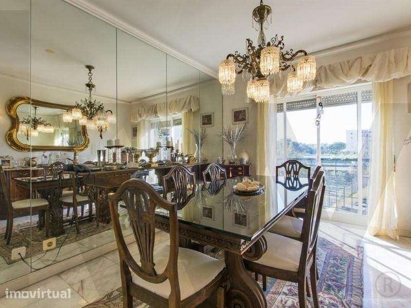 Apartamento excecional T5 C/ 2 Suites, Lareira, Varandas - Prédio Port - Grande imagem: 3/28