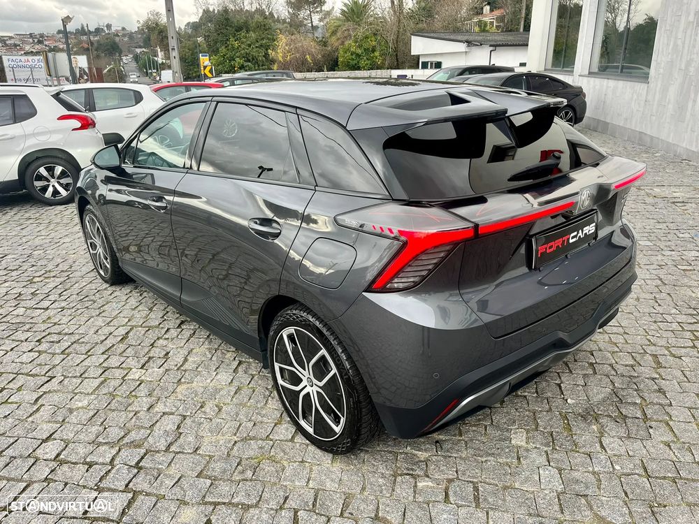 MG MG4 4 Luxury 64 kWh - 8