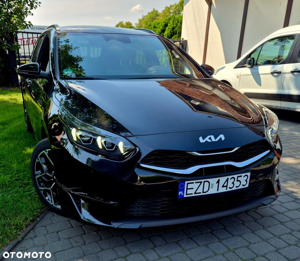 Kia Ceed - 24