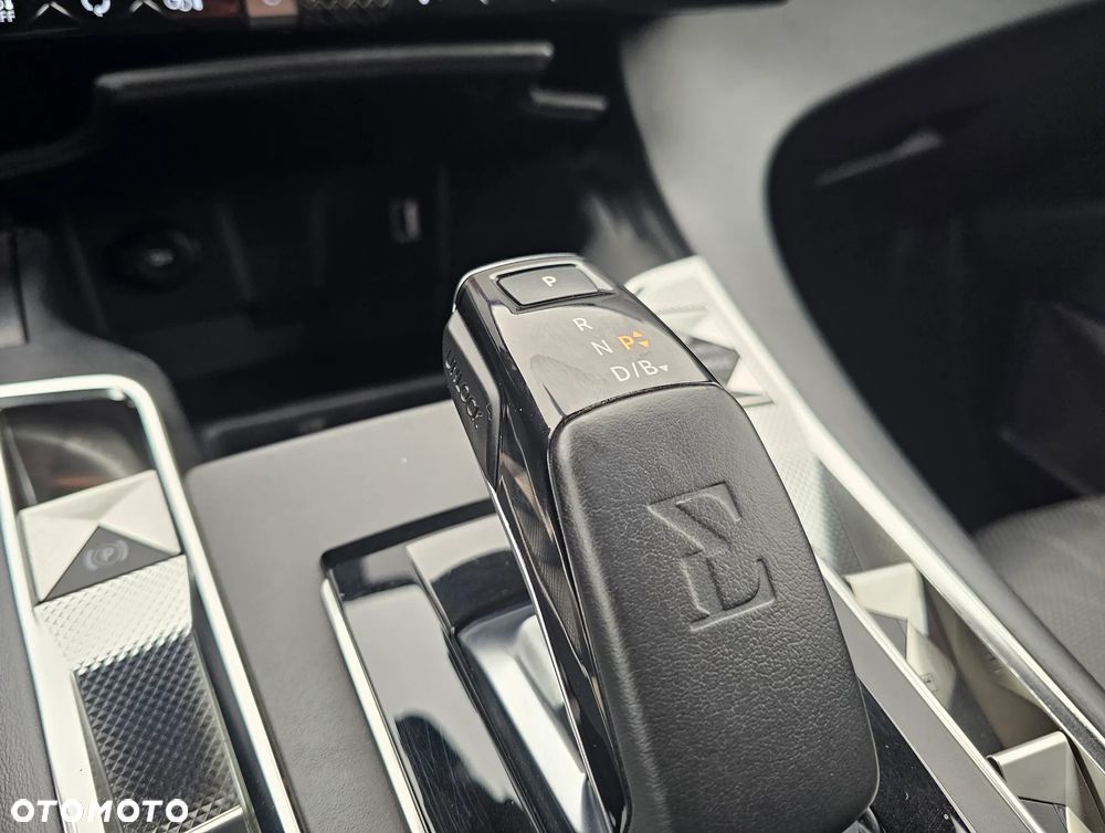 DS Automobiles DS 7 Crossback - 14