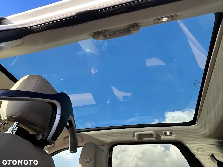 Land Rover Discovery Sport - 32
