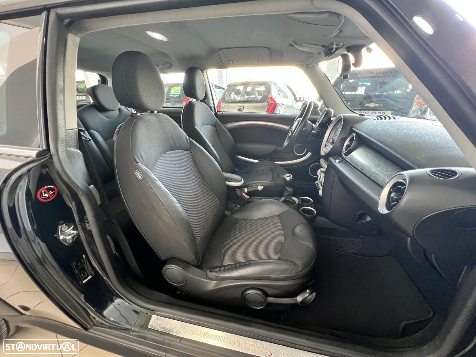 MINI 3 Portas Cooper S - 8