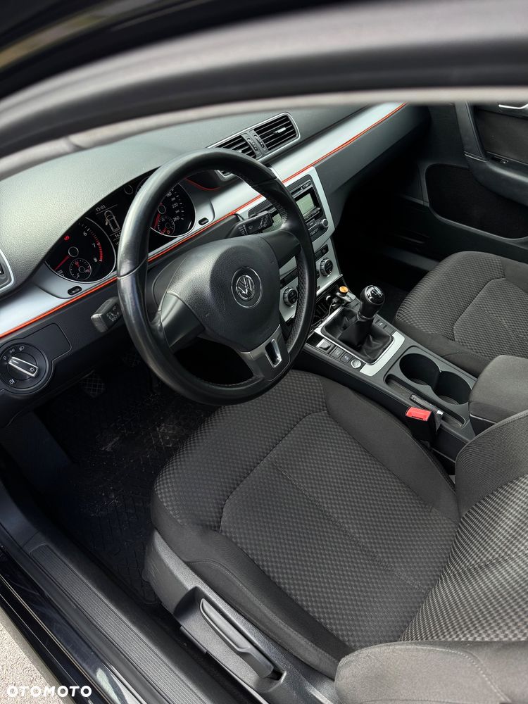 Volkswagen Passat 1.4 TSI Comfortline - 12