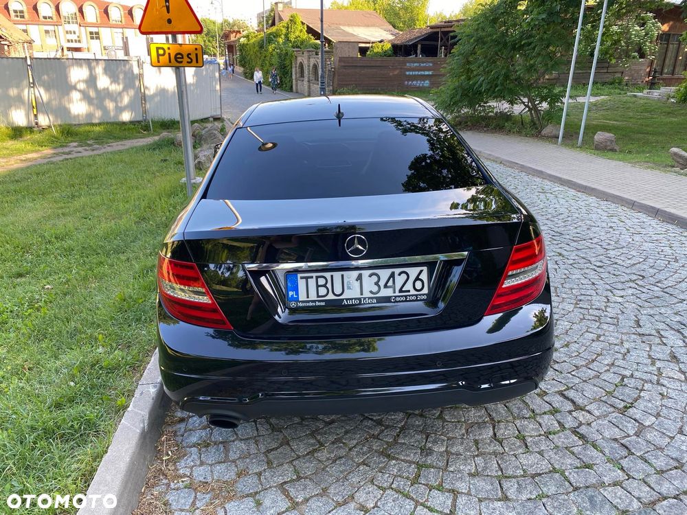 Mercedes-Benz Klasa C 180 Coupe BlueEFFICIENCY - 4