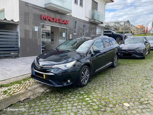 Toyota Avensis Touring Sports 1.6 D-4D Luxury+GPS - 1