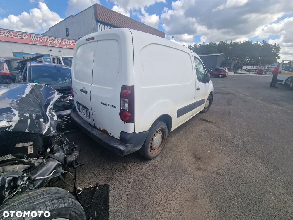 Peugeot Partner 2012r 66KW 1.6 d cały na czesci - 2