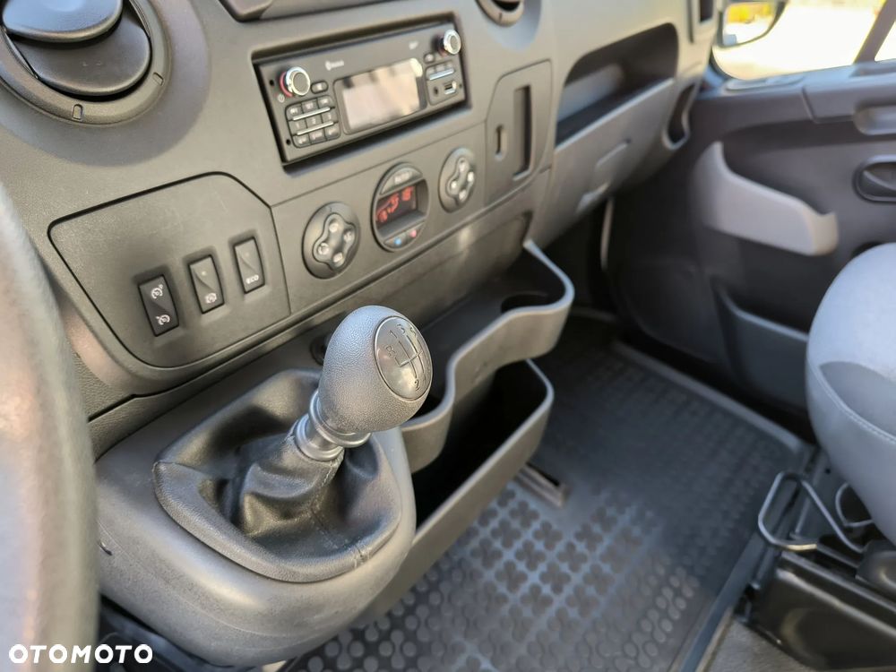 Renault Master - 24