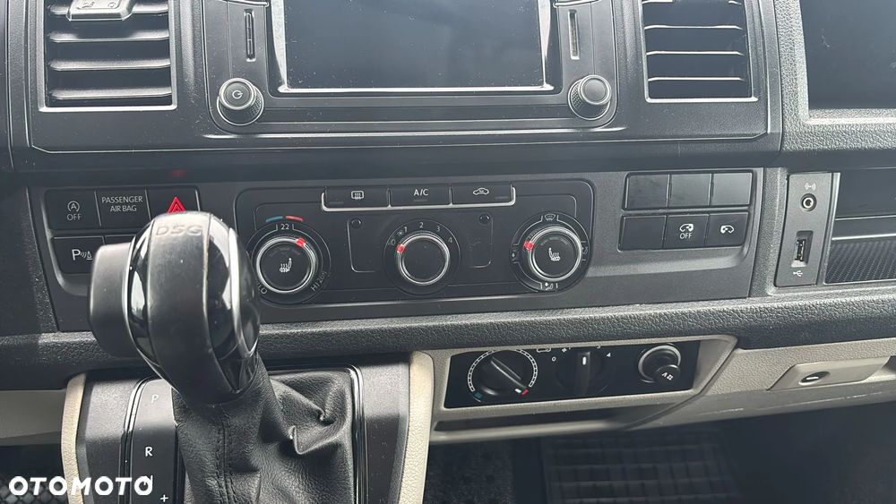 Volkswagen Transporter Kombi L1H1 DSG - 10