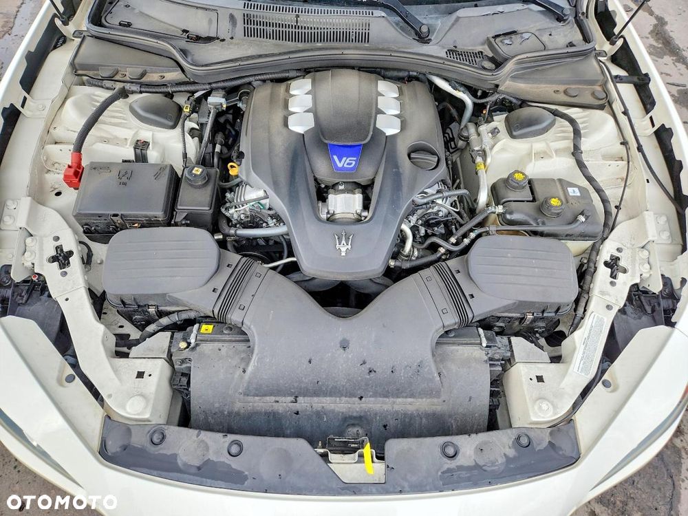 Maserati Ghibli Modena S Q4 - 11