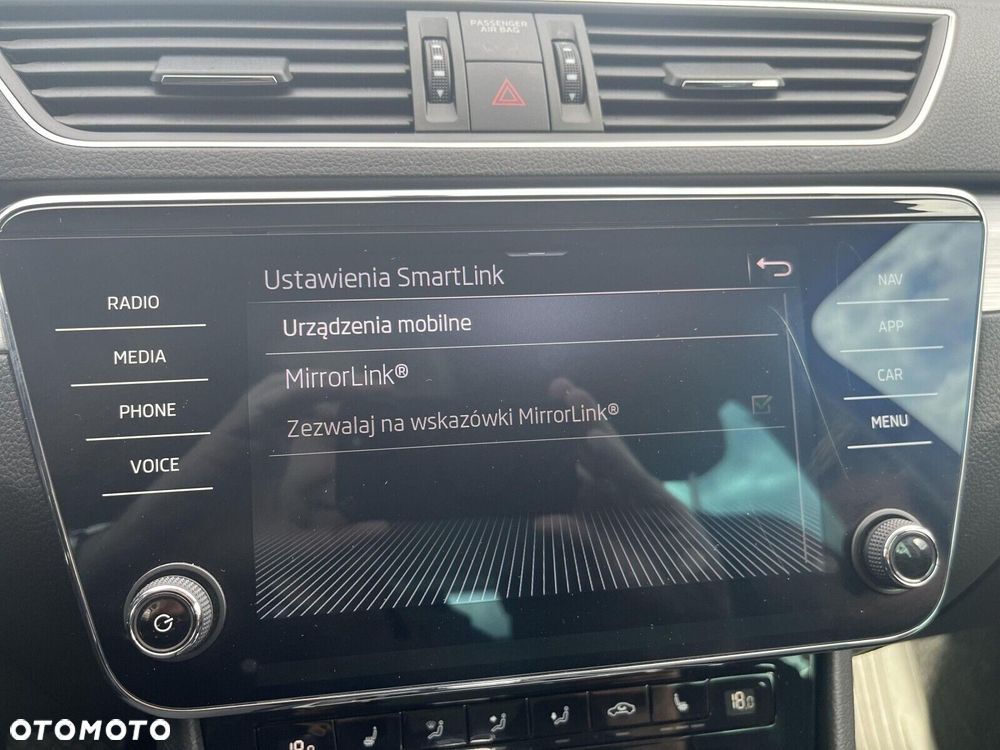 Skoda Superb 1.5 TSI Ambition DSG - 24