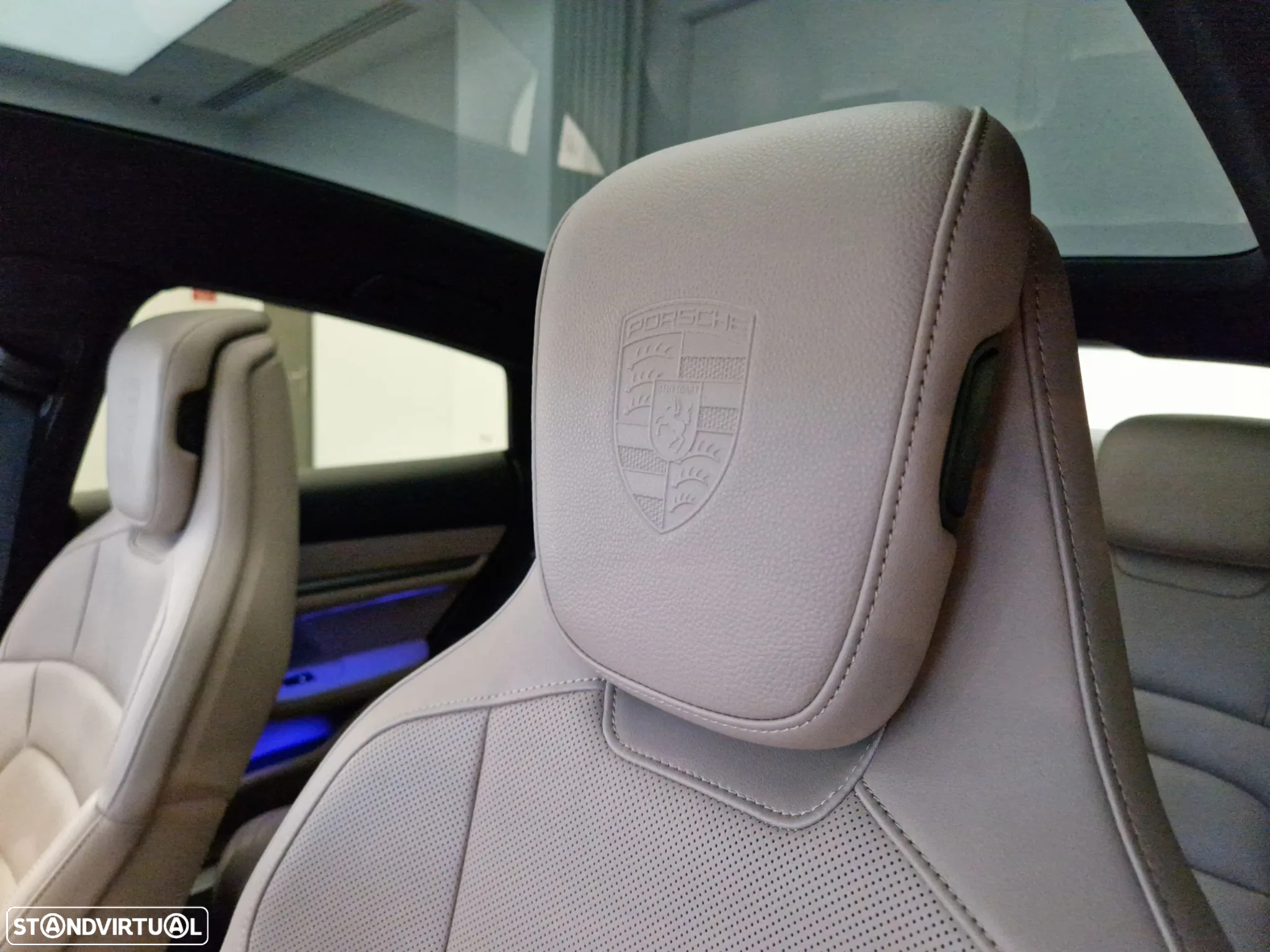 Porsche Taycan Standard - 16