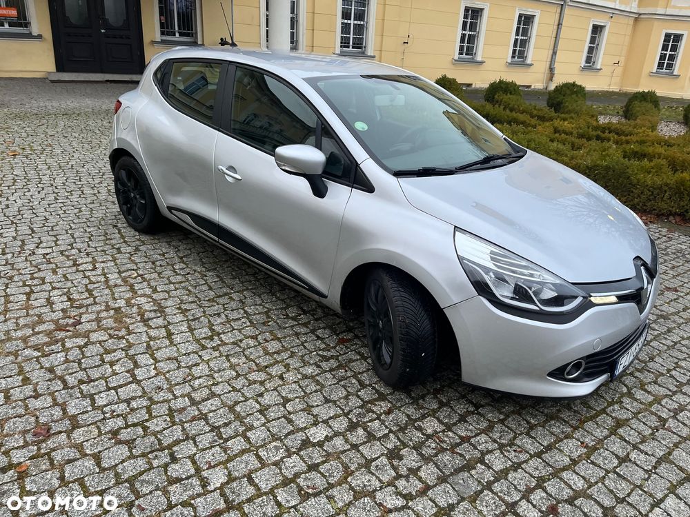 Renault Clio 1.5 dCi Authentique - 10