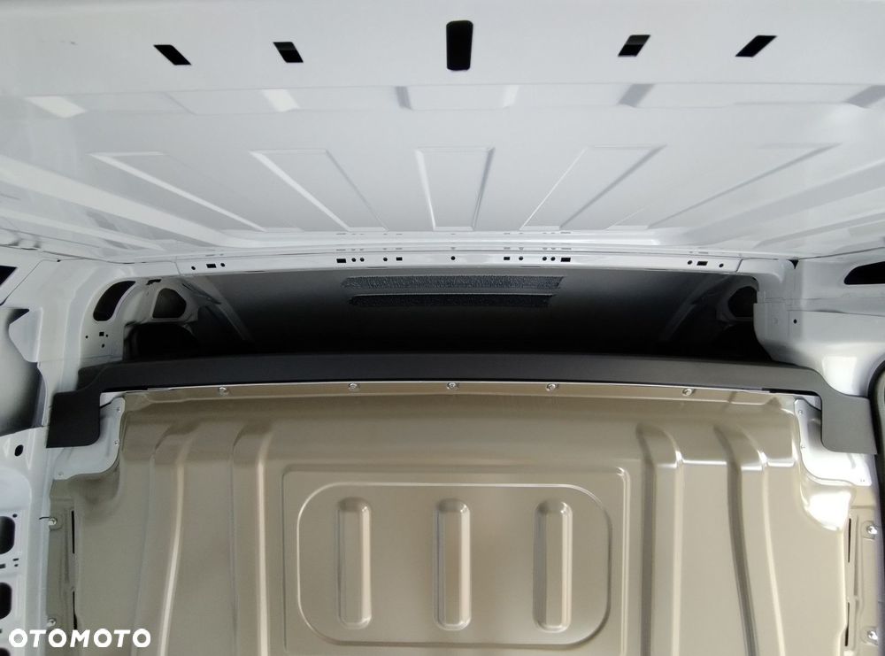 Opel movano Movano Furgon L3H2 2.2 Diesel 140KM MT6 Euro 6E DMC 3.3t 13m3 - 15