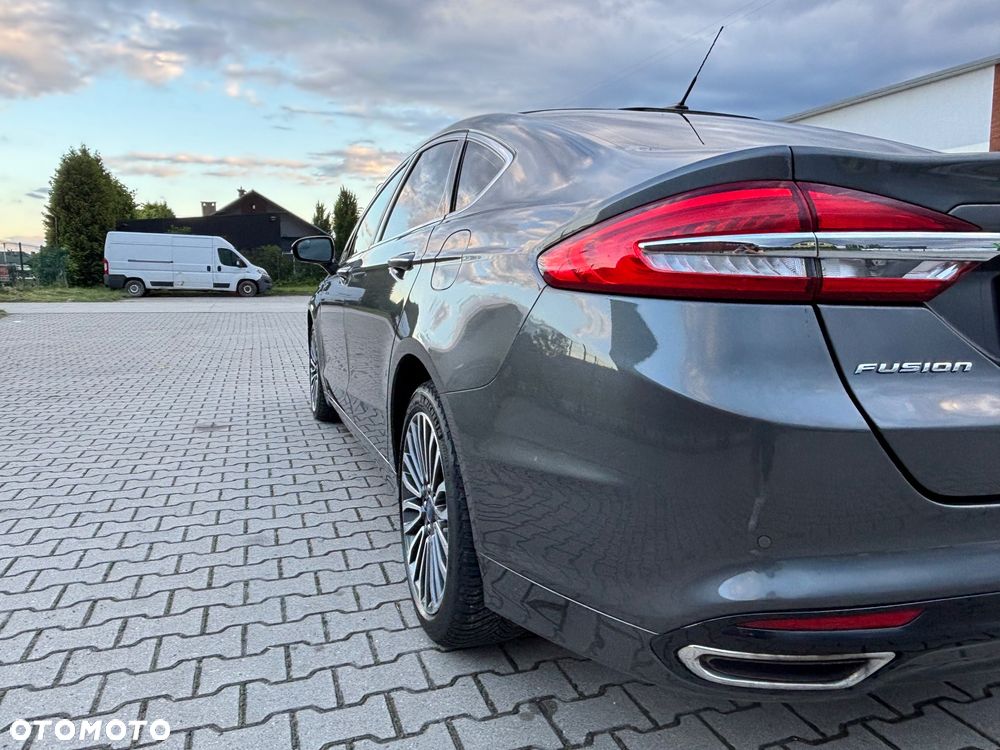 Ford Fusion 2.0 EcoBoost Titanium - 14