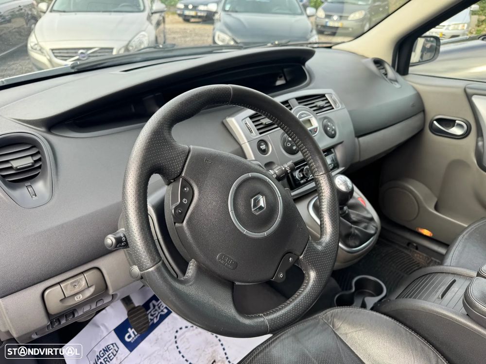 Renault Scénic 1.5 dCi Confort - 13