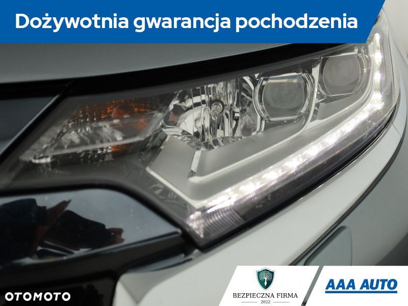 Mitsubishi Outlander - 22