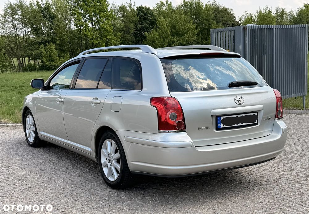 Toyota Avensis 1.8 VVT-i Luna - 5