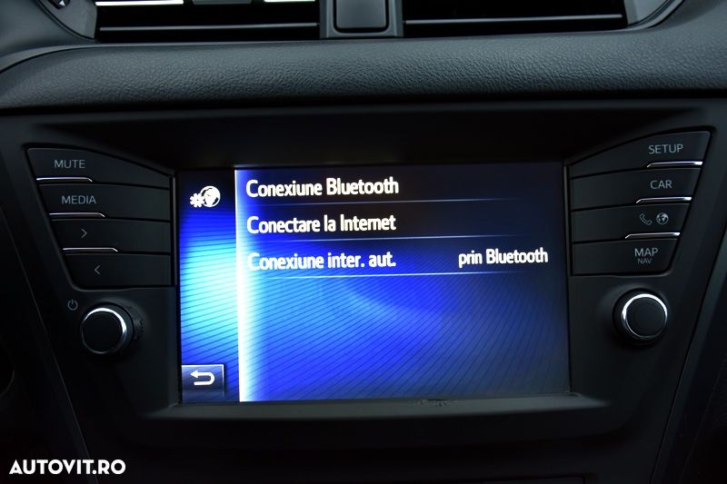 Toyota Avensis 2.0 D-4D Elegance - 14