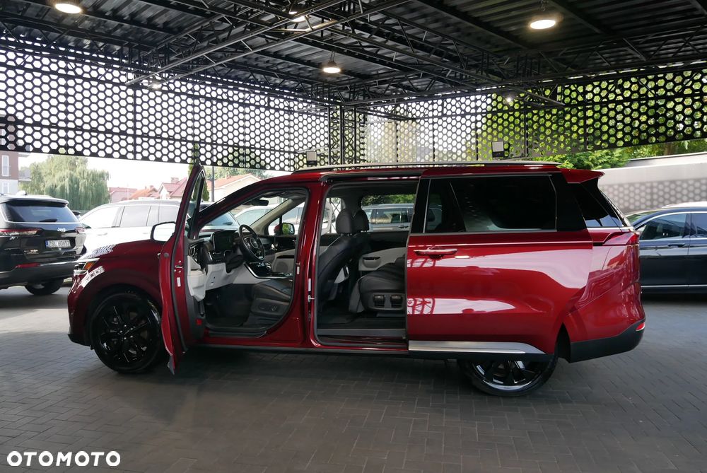 Kia Carnival - 6