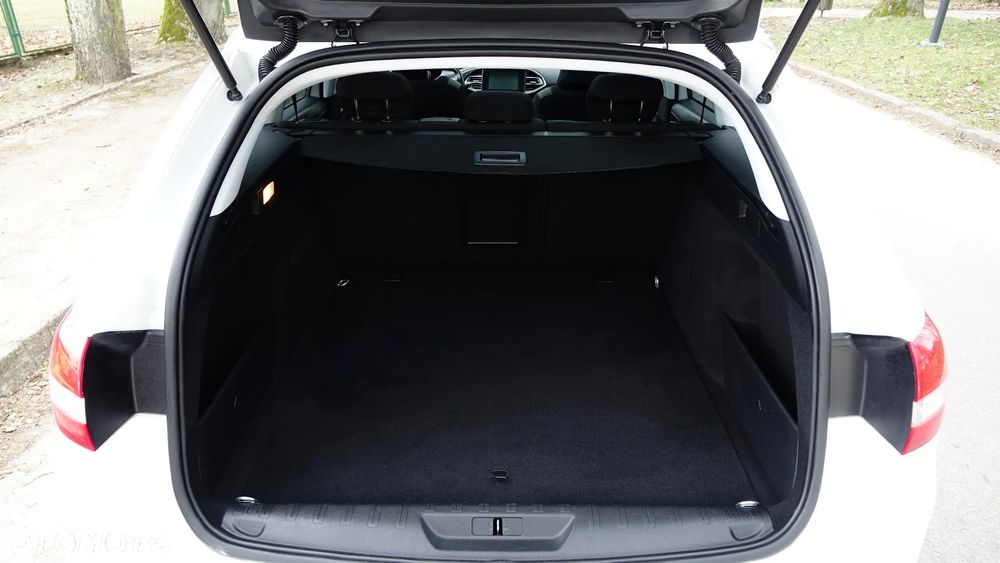 Peugeot 308 - 30