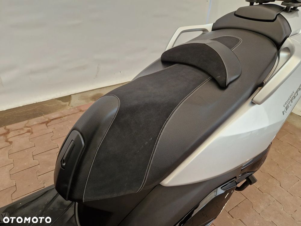 Peugeot Metropolis - 33