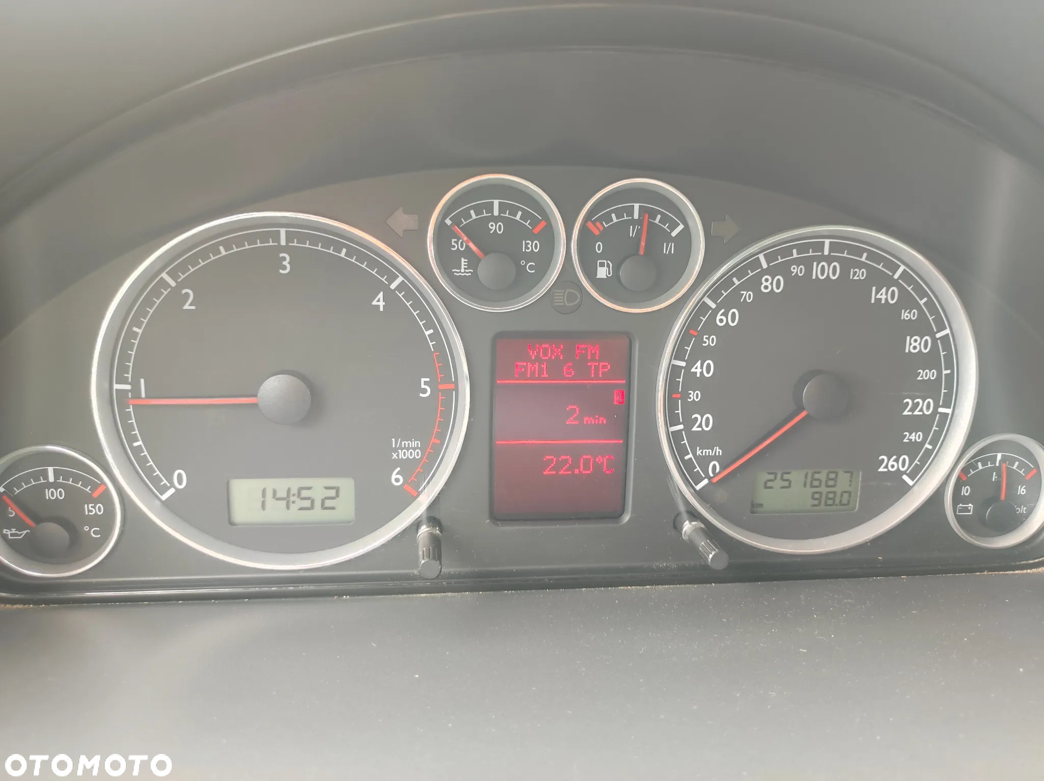 Volkswagen Sharan - 11