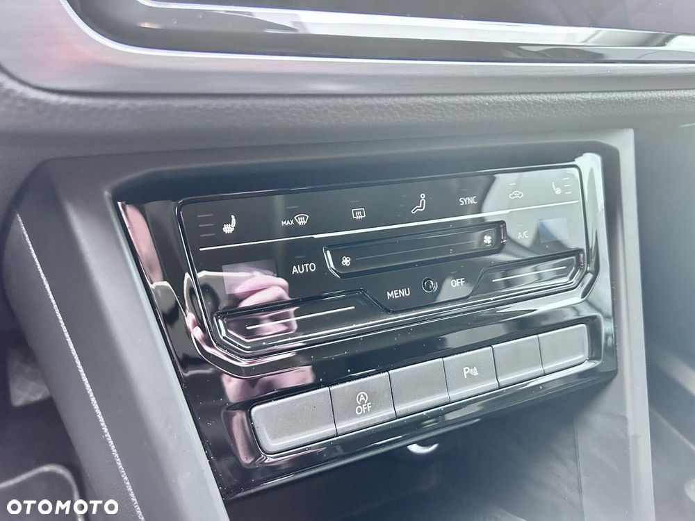 Volkswagen Touran 1.5 TSI EVO Special Edition DSG - 20