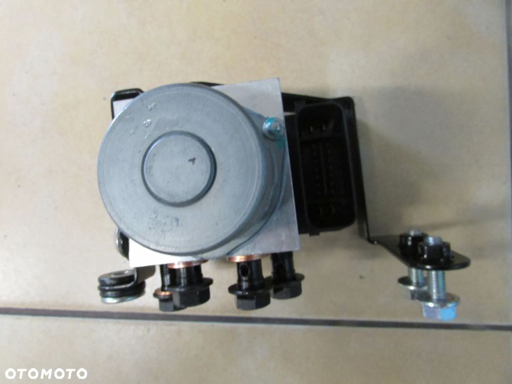 Voge 525 DSX pompa ABS - 2