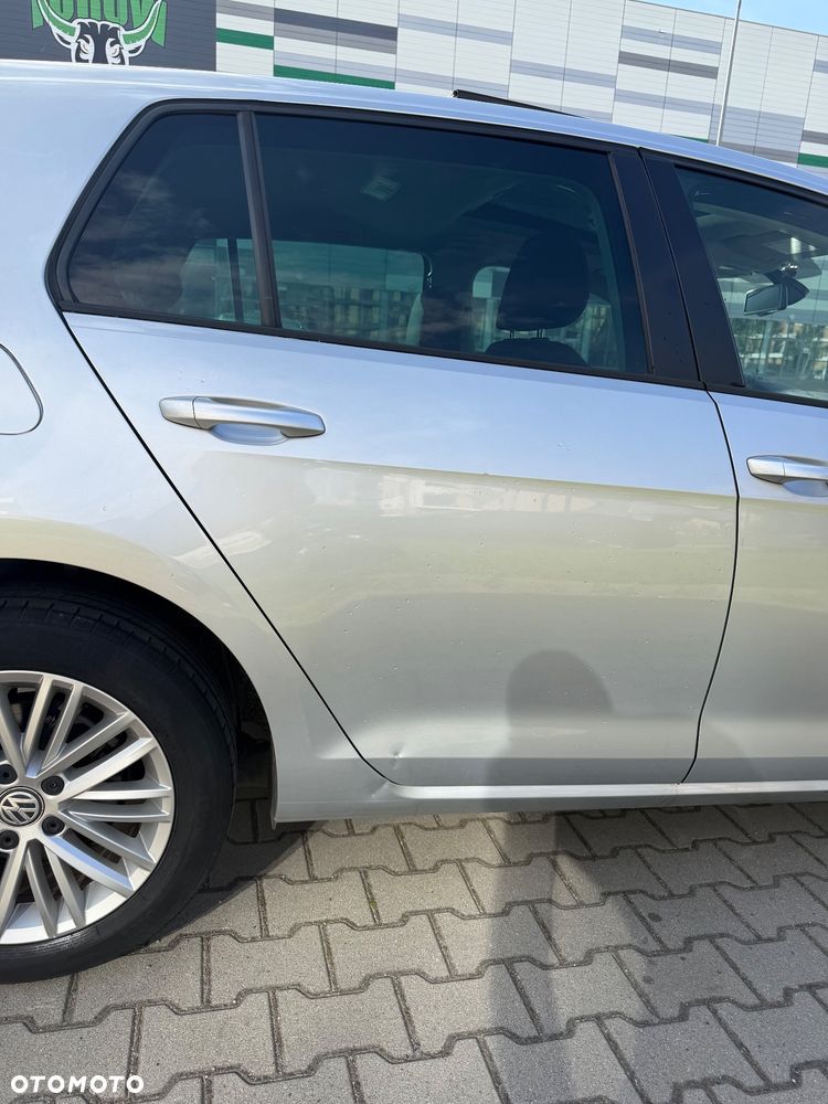 Volkswagen Golf 1.2 TSI BMT Comfortline - 18