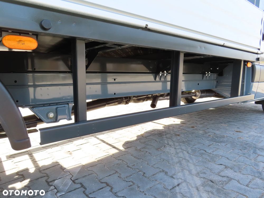 Mercedes-Benz Sprinter 519 CDI 190 KM Skrzynia Otwarta 4313 mm Długa 8.E.Palet Rozstaw Osi 4325 mm DMC 3500 Kg Ładowność 926 Kg WZMACNIANY HAK 3500 Stan Jak Nowy POLECAM - 14