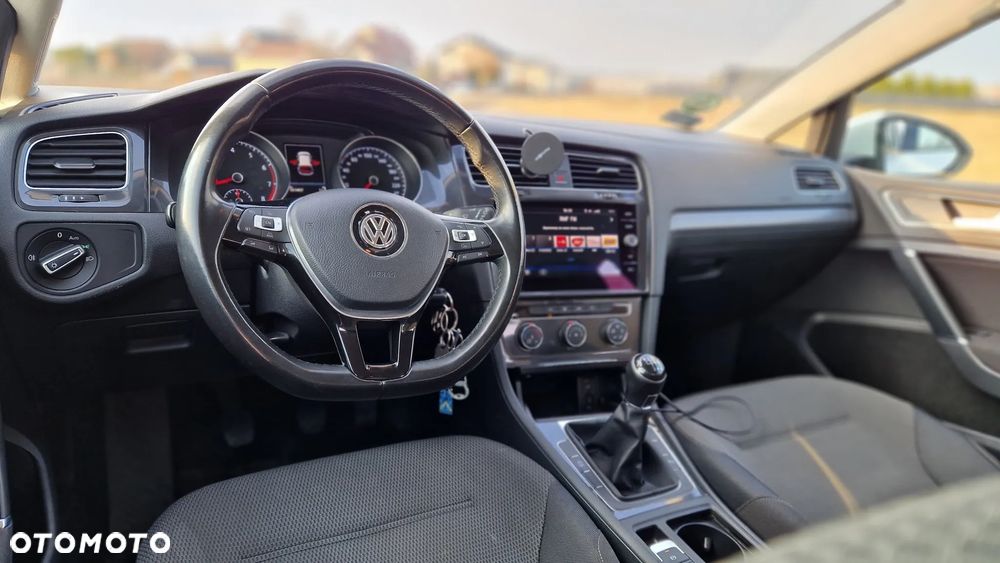 Volkswagen Golf 1.4 TSI BMT Comfortline - 10