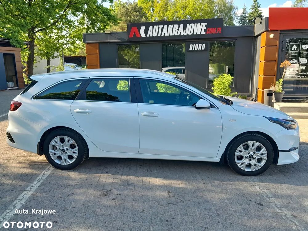 Kia Ceed 1.5 T-GDI M - 9