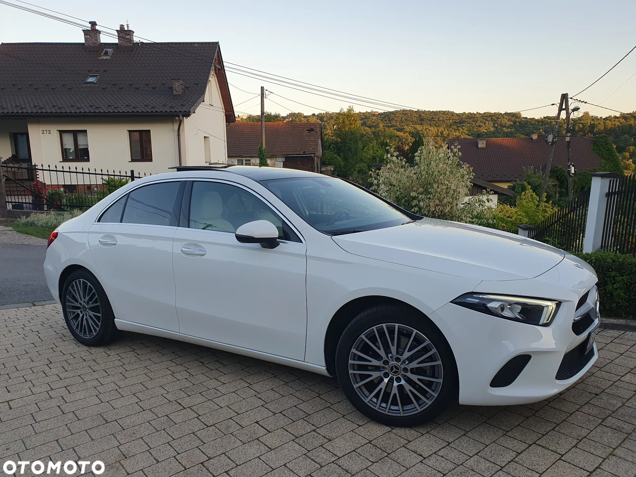 Mercedes-Benz Klasa A 220 4-Matic Style 7G-DCT - 34