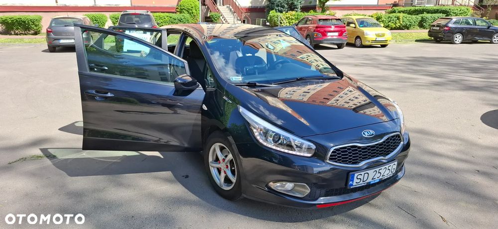 Kia Ceed 1.4 L - 6