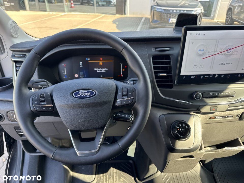 Ford Transit - 13