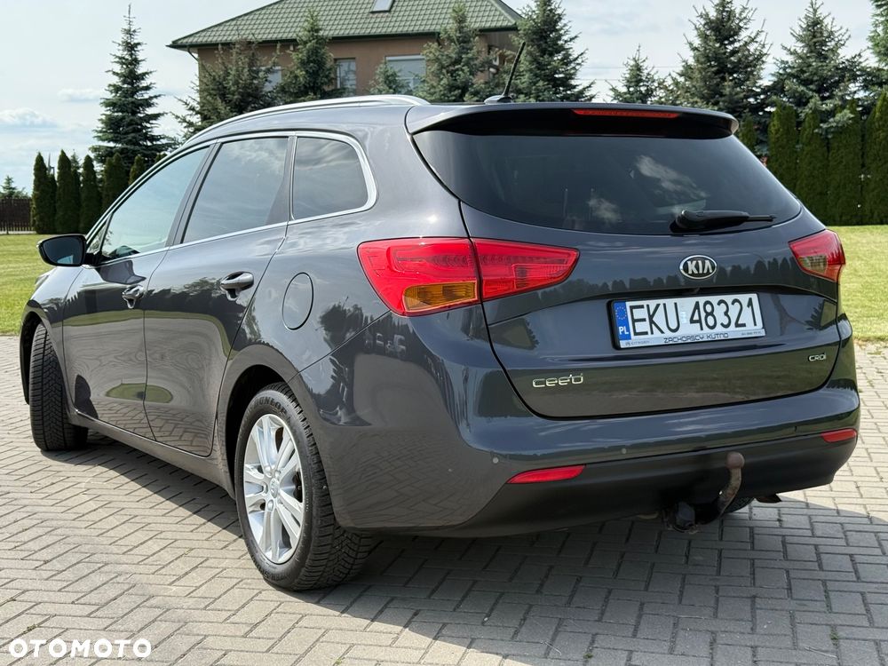 Kia Ceed - 9
