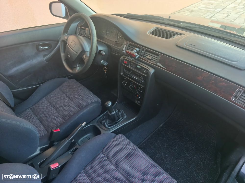 Honda Civic 1.5i LS - 17